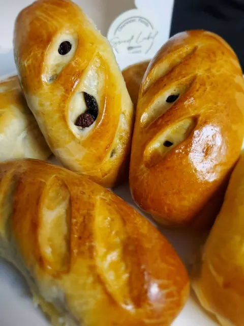 Raisin Bread