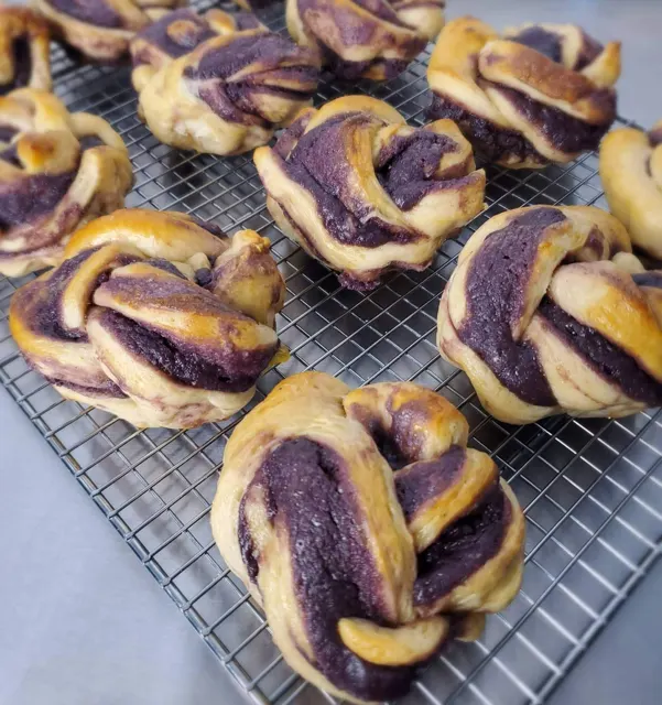 Ube Rolls